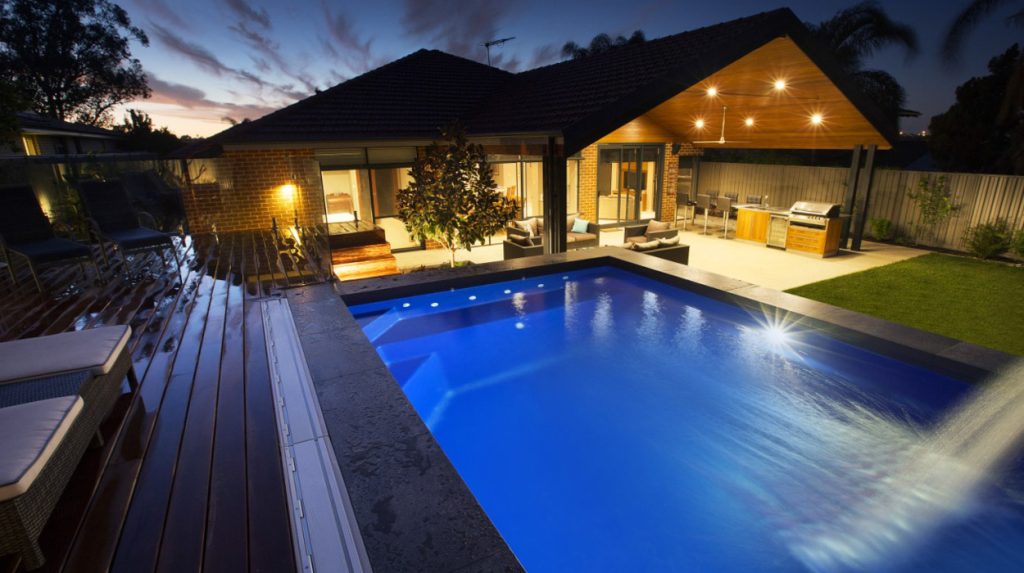 5-5m-3-5m-ultimate-plunge-pool-bateman-1
