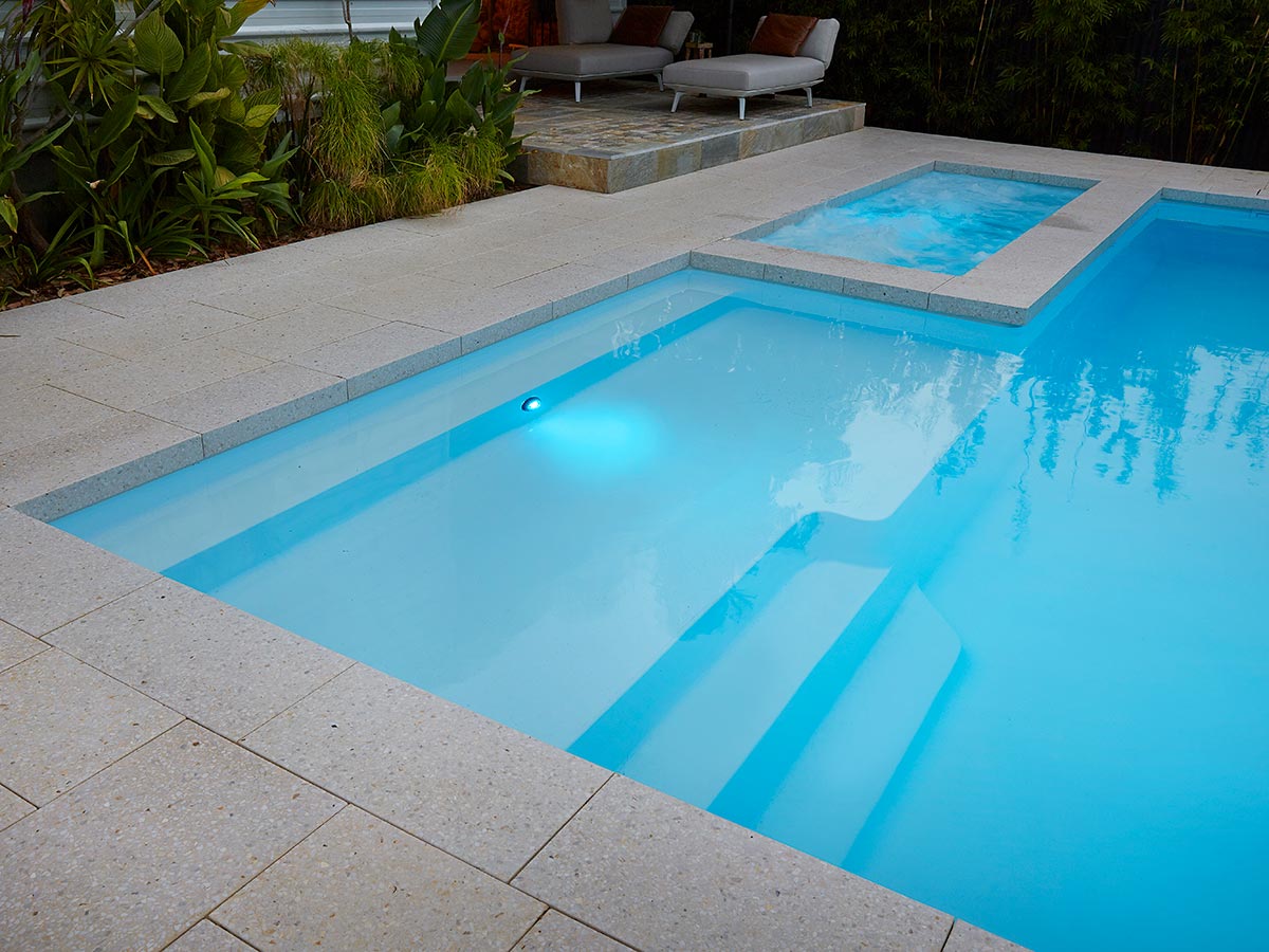 resort-8m-pool-2