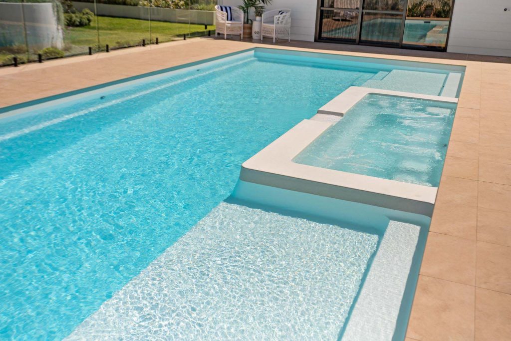 resort-alpine-white-galleryimage3